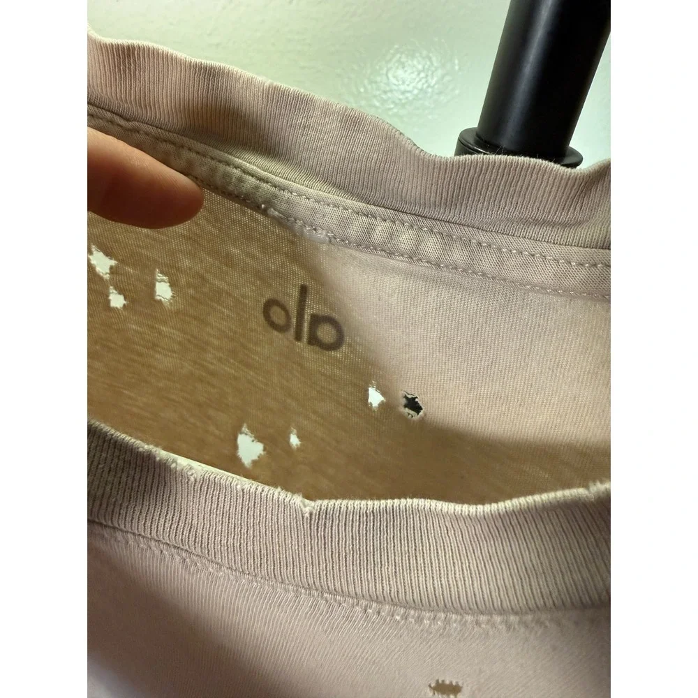 Alo Yoga tee distressed‎ tan crewneck lightweight grunge breathable neutral med